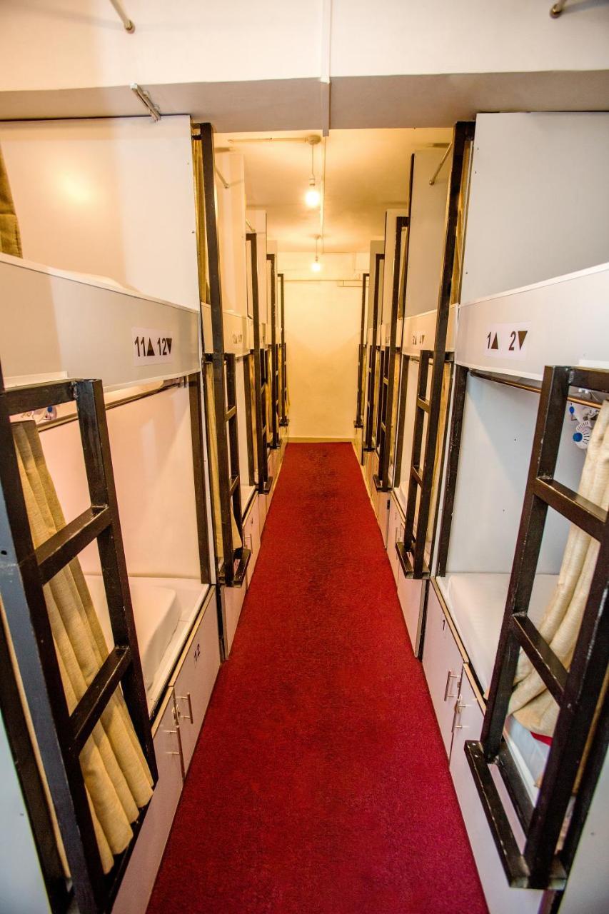 Bunk Planet Hotel Kandy Exterior foto